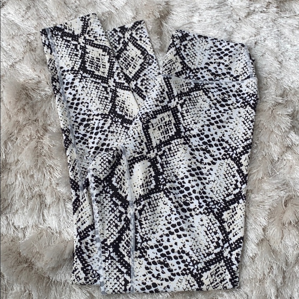 Balance Athletica - The Ascend Pant - Python - M